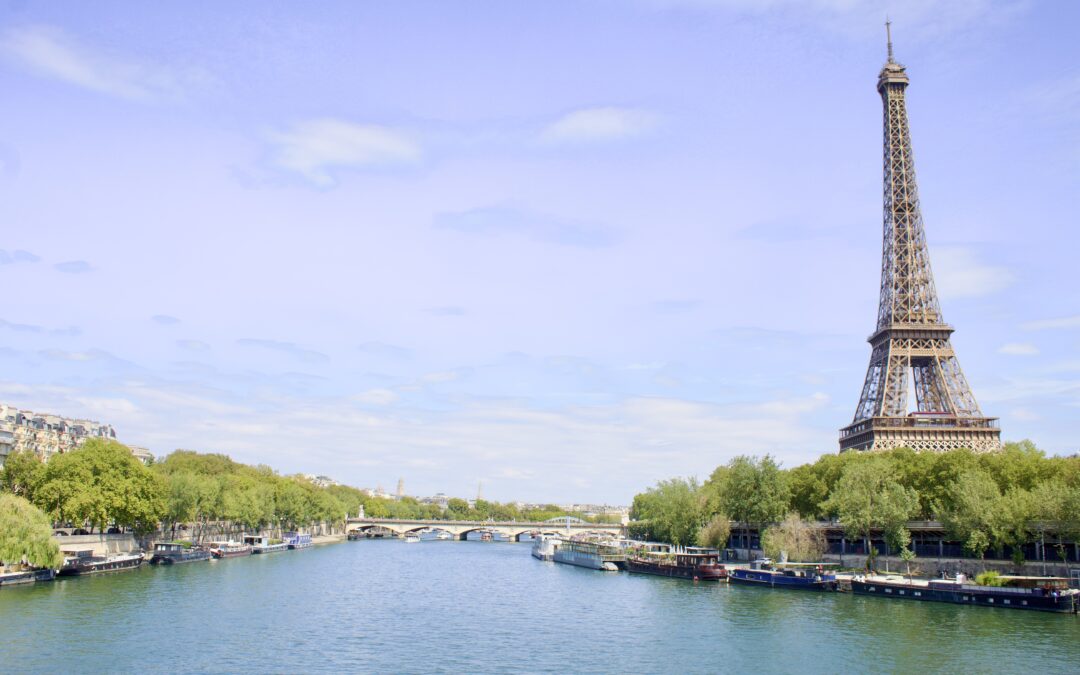 The city of lights – What makes Paris notoriously famous?